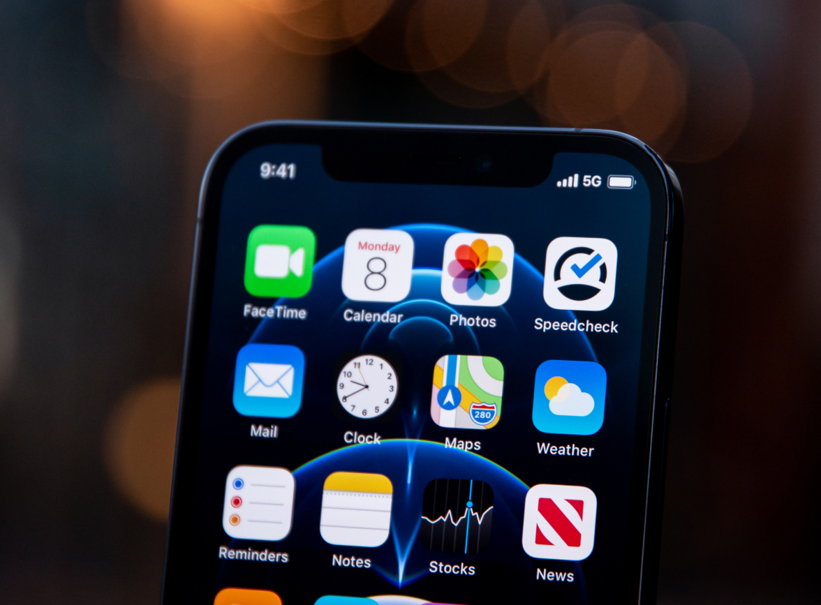 库伦苹果手机维修分享为什么 iPhone 12 在冬季会自动关机 